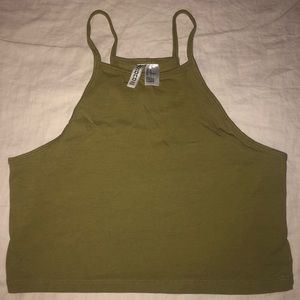 Green cropped top